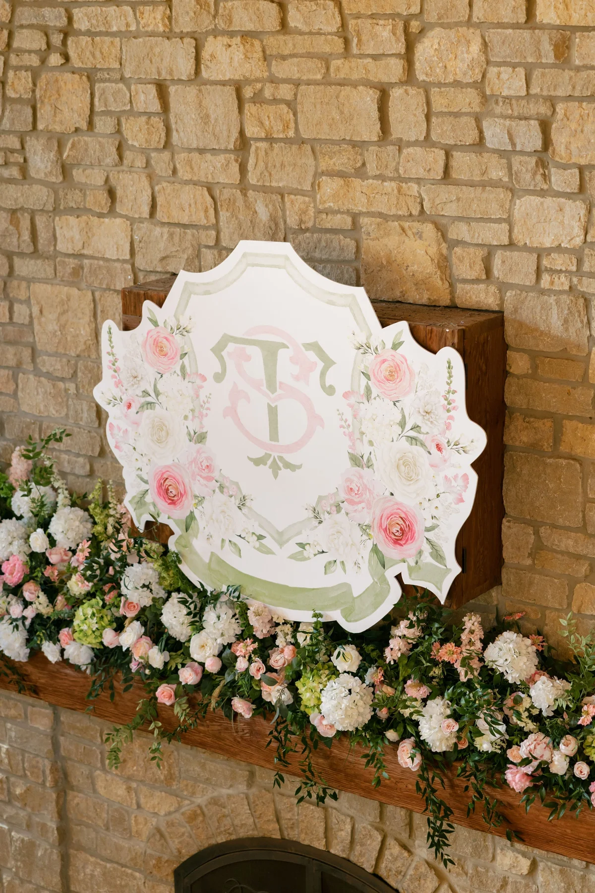 MyLikaBoutique wedding crest collection, image 1